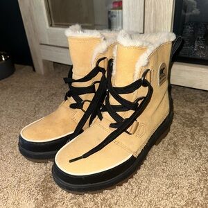 Women's Sorel Winter Boots with Faux Fur Lining